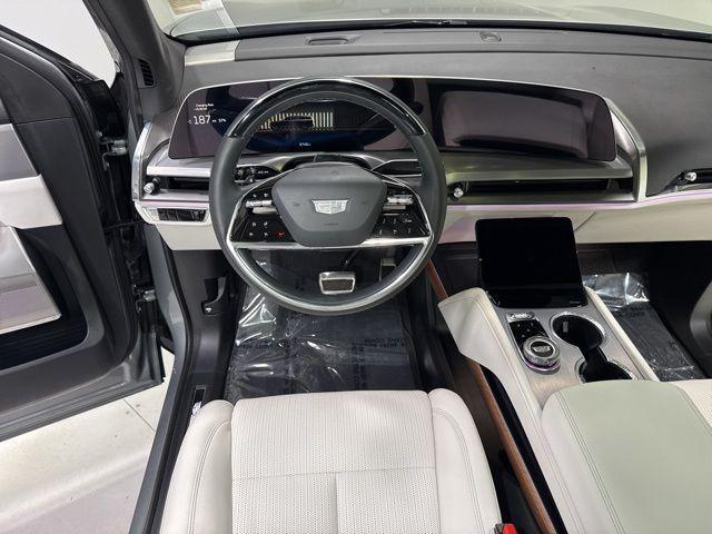 used 2026 Cadillac VISTIQ car, priced at $72,000
