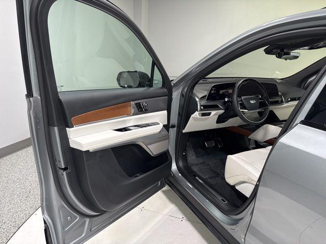 used 2026 Cadillac VISTIQ car, priced at $72,000