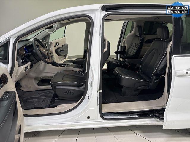 used 2024 Chrysler Pacifica car, priced at $32,599