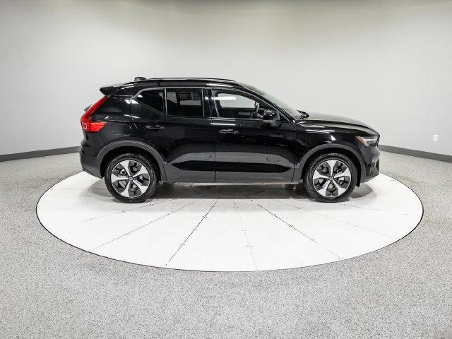 used 2026 Volvo XC40 car, priced at $34,300