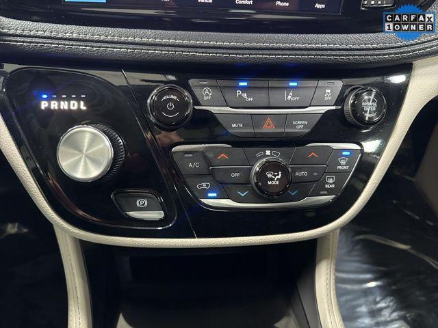 used 2024 Chrysler Pacifica car, priced at $34,338