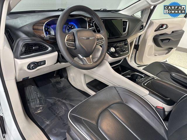 used 2024 Chrysler Pacifica car, priced at $34,338