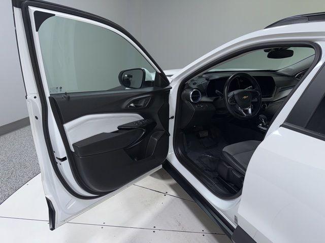 used 2024 Chevrolet Trax car, priced at $19,638