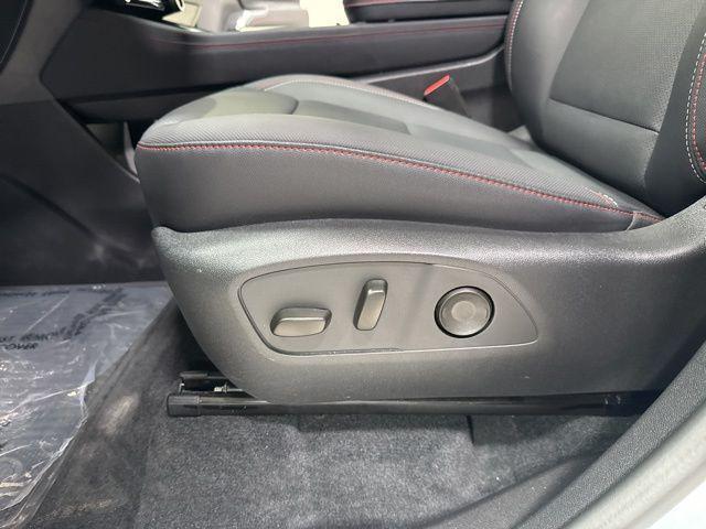 used 2026 Chevrolet Traverse car, priced at $47,949