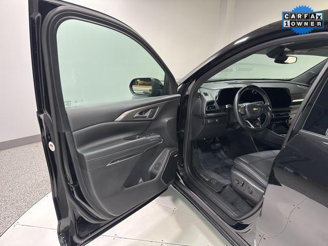 used 2024 Chevrolet Traverse car, priced at $36,483