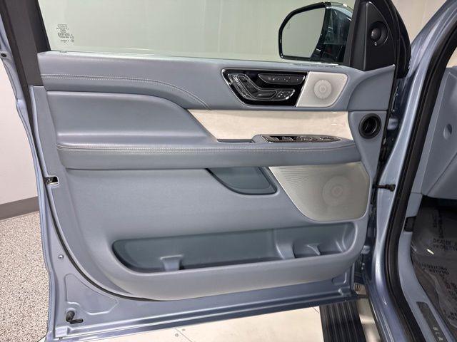 used 2019 Lincoln Navigator car, priced at $45,950