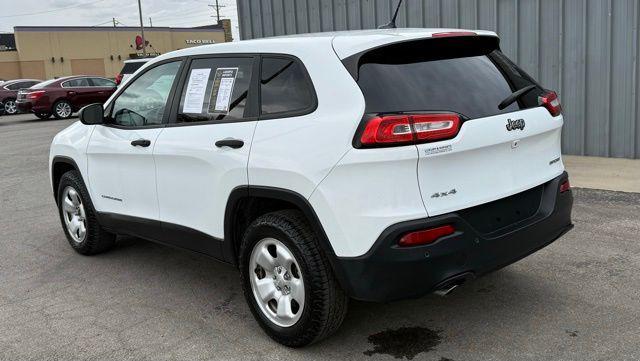 used 2017 Jeep Cherokee car, priced at $15,252