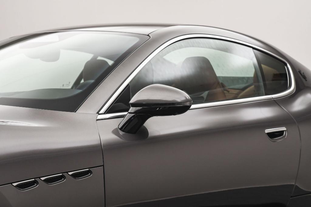 new 2026 Maserati GranTurismo car, priced at $158,015