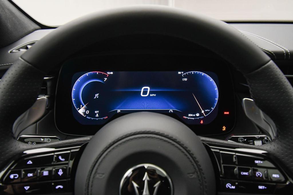 new 2025 Maserati Grecale car, priced at $84,385