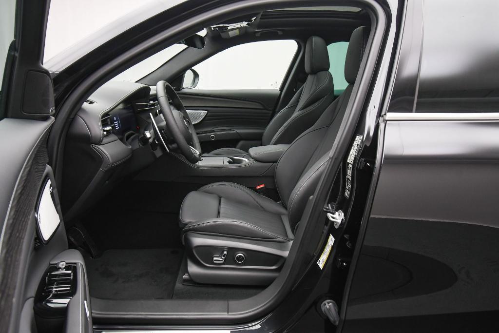 new 2025 Maserati Grecale car, priced at $84,385