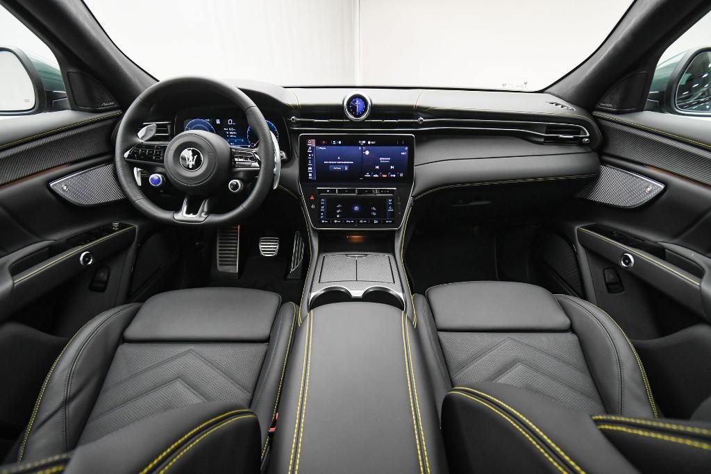 new 2025 Maserati Grecale car, priced at $102,395