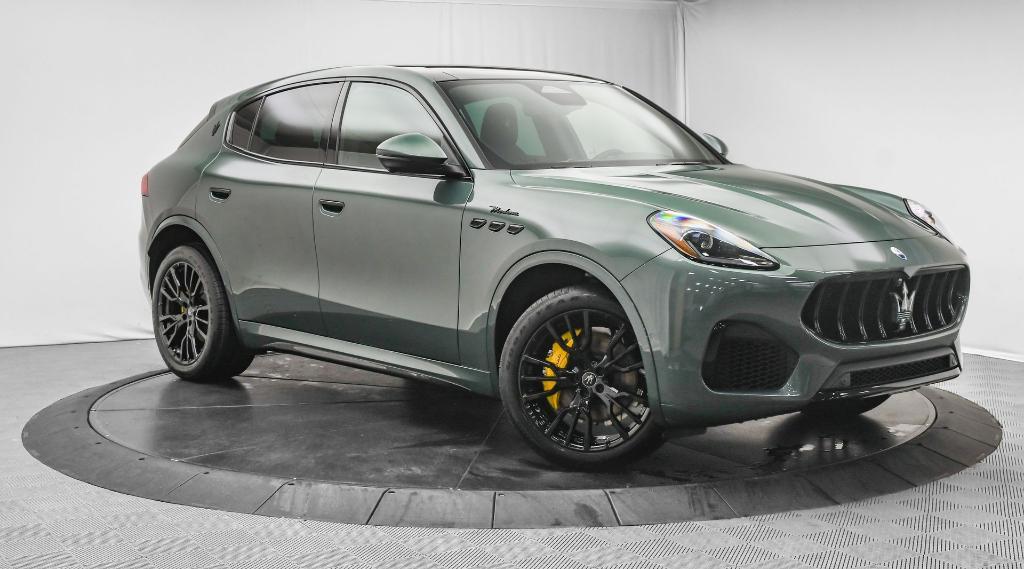 new 2025 Maserati Grecale car, priced at $102,395