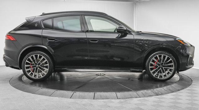 new 2025 Maserati Grecale car, priced at $135,325