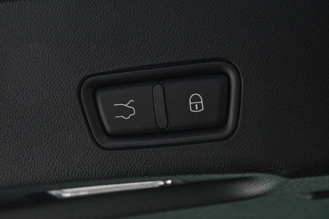 new 2025 Maserati Grecale car, priced at $92,215