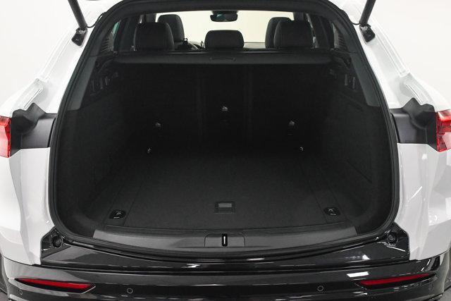 new 2025 Maserati Grecale car, priced at $92,215