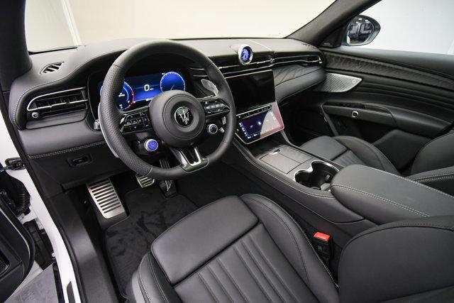 new 2025 Maserati Grecale car, priced at $92,215