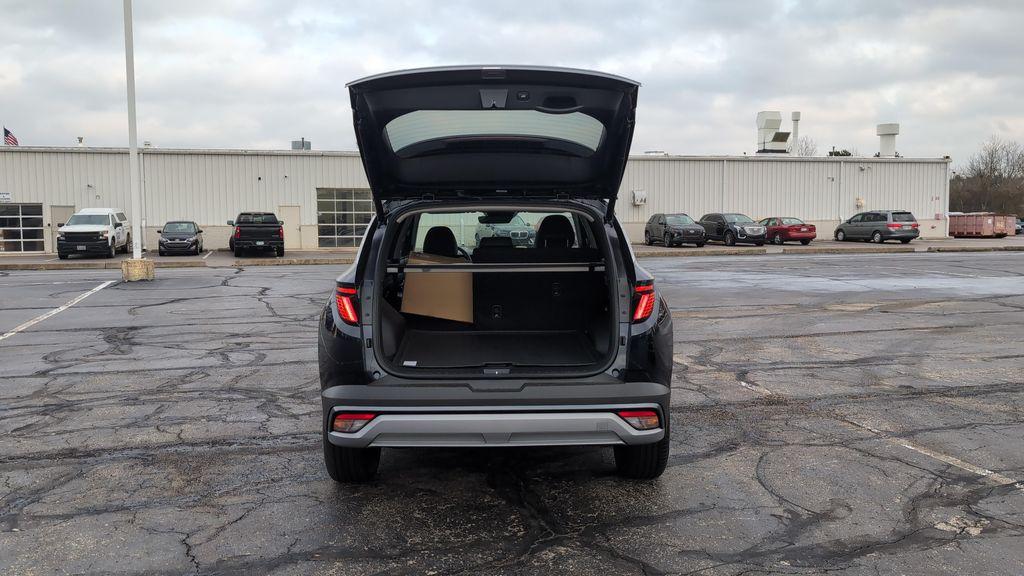 new 2026 Hyundai TUCSON Hybrid car, priced at $36,250