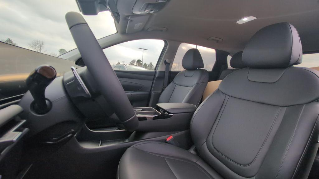 new 2026 Hyundai TUCSON Hybrid car, priced at $36,250