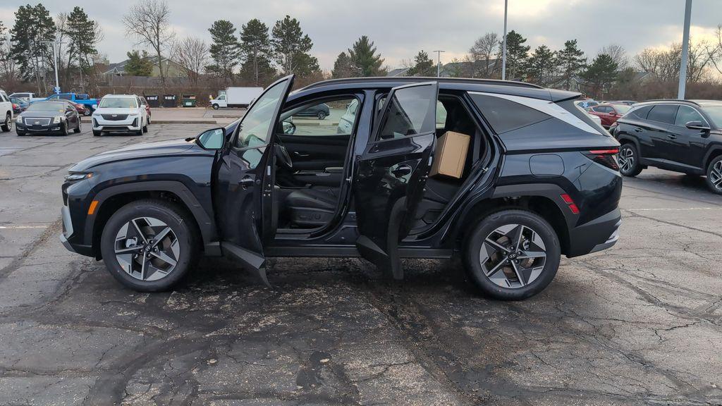 new 2026 Hyundai TUCSON Hybrid car, priced at $36,250