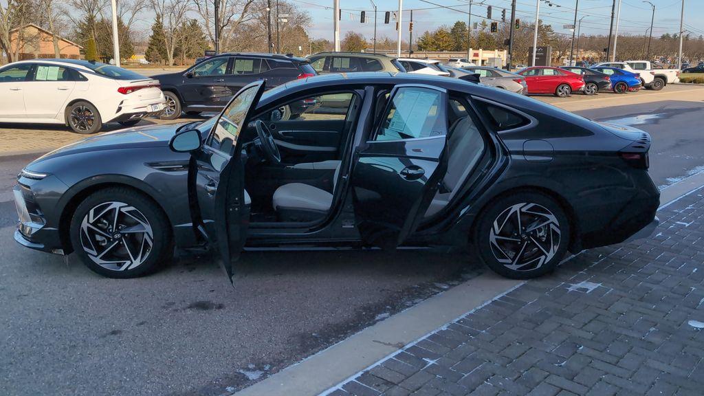 used 2024 Hyundai Sonata car, priced at $23,997