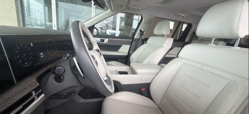 used 2024 Hyundai Santa Fe car, priced at $35,997