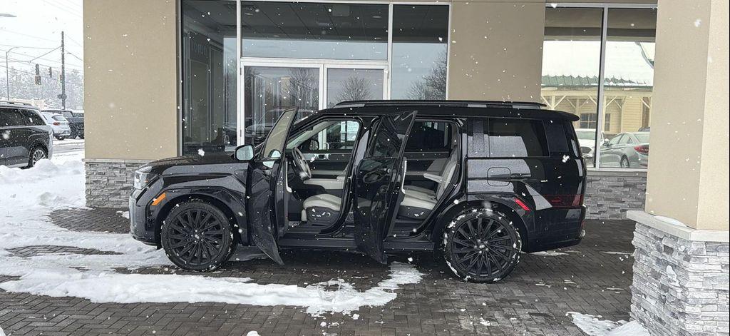 used 2024 Hyundai Santa Fe car, priced at $35,997