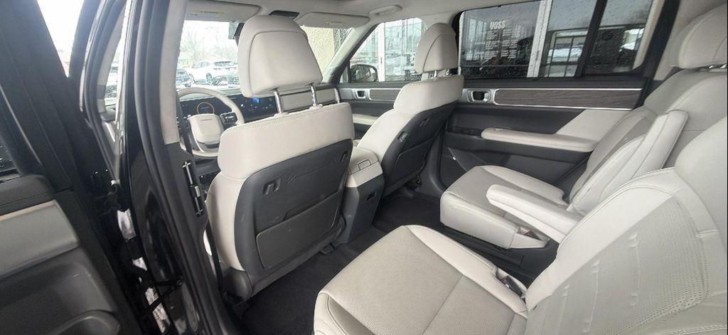 used 2024 Hyundai Santa Fe car, priced at $35,997