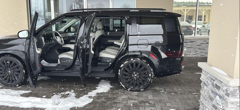 used 2024 Hyundai Santa Fe car, priced at $35,997