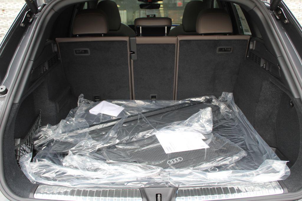 new 2025 Audi Q5 car, priced at $61,950