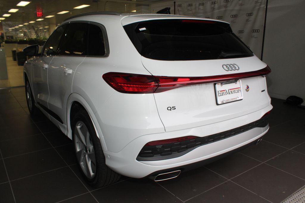 new 2025 Audi Q5 car, priced at $55,998