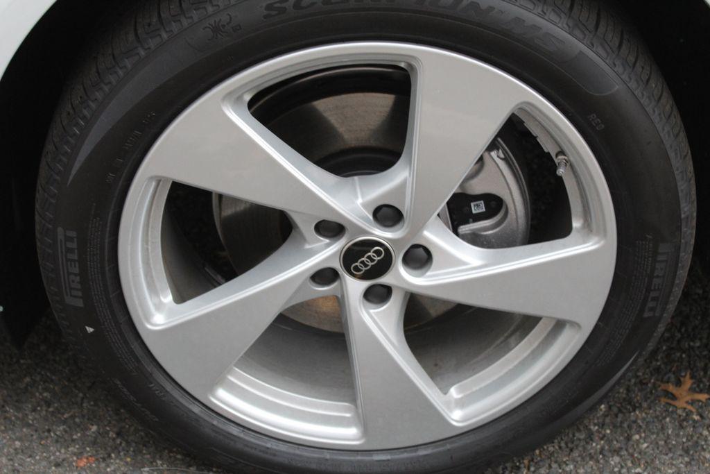 new 2025 Audi Q5 car, priced at $55,998