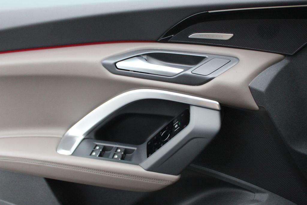 new 2025 Audi Q5 car, priced at $55,998