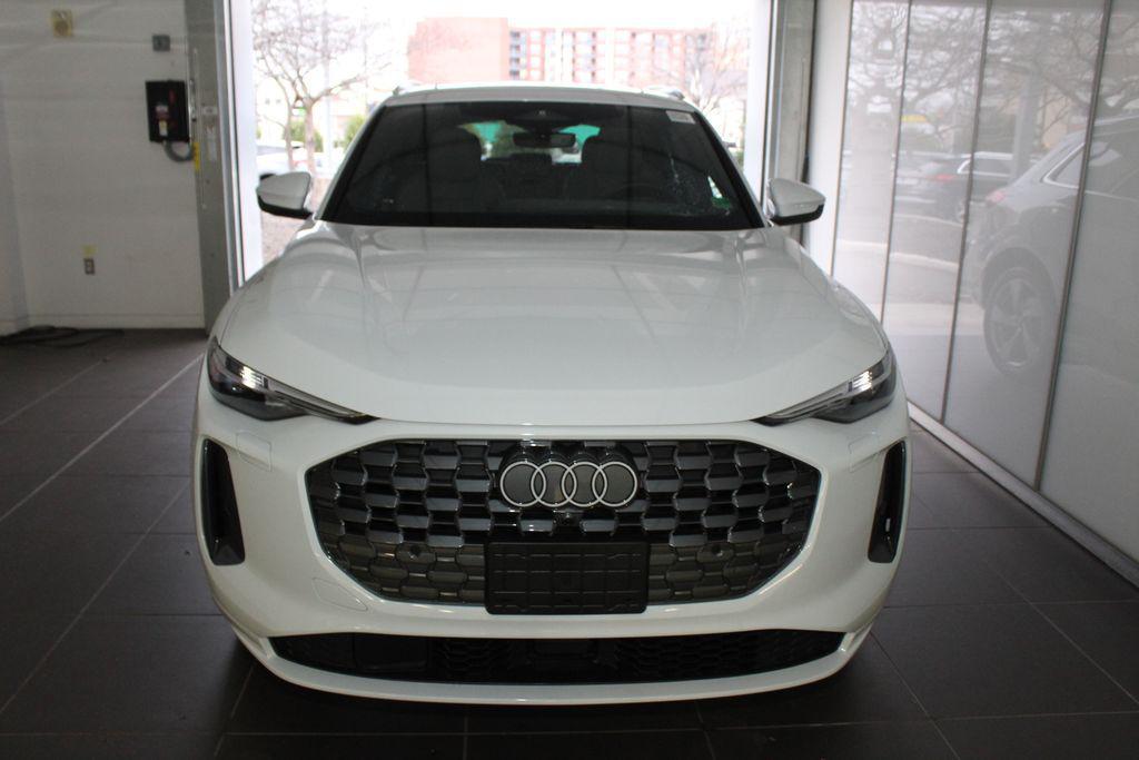 new 2025 Audi Q5 car, priced at $55,998