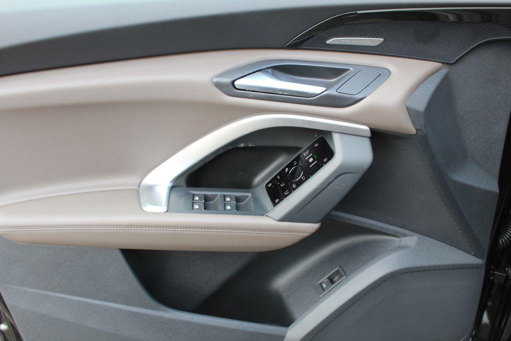 new 2025 Audi Q5 car, priced at $55,227