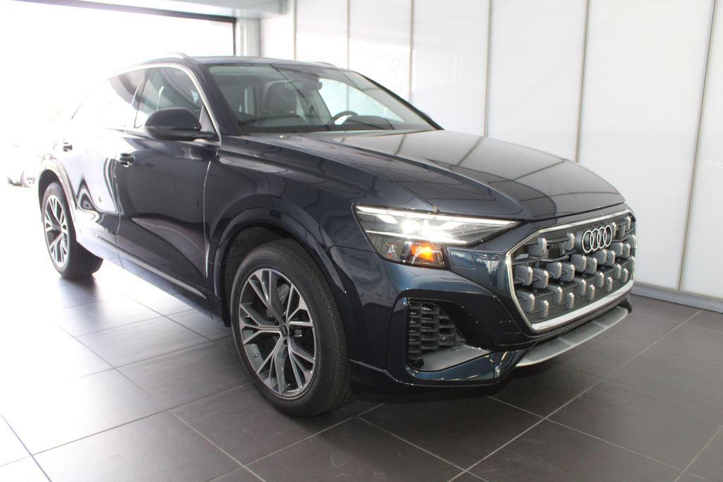 new 2025 Audi Q8 car, priced at $77,565