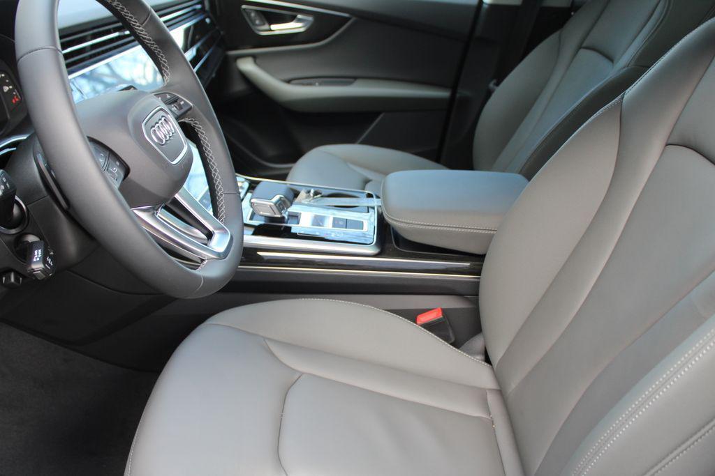 new 2025 Audi Q8 car, priced at $77,565
