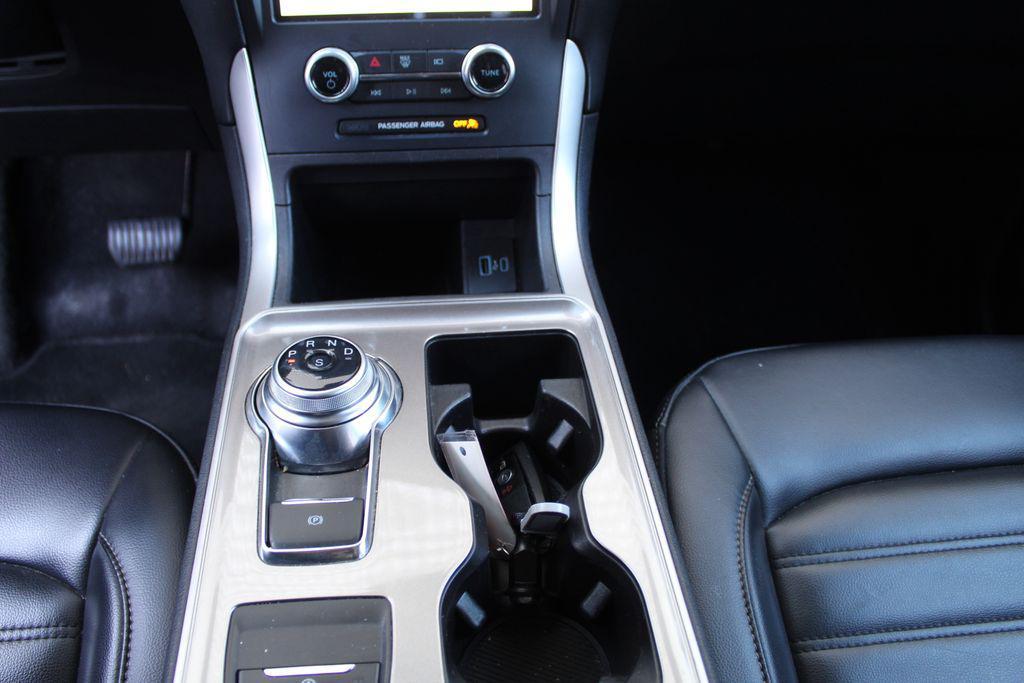 used 2023 Ford Edge car, priced at $20,000