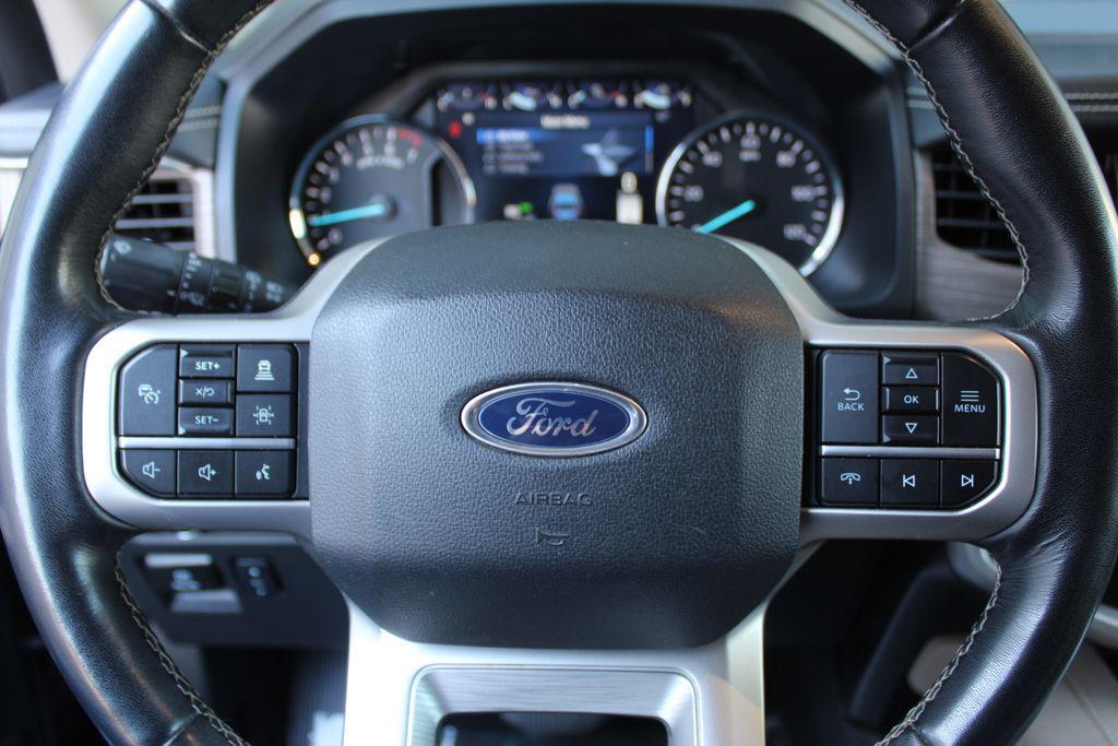 used 2024 Ford Expedition car, priced at $43,000