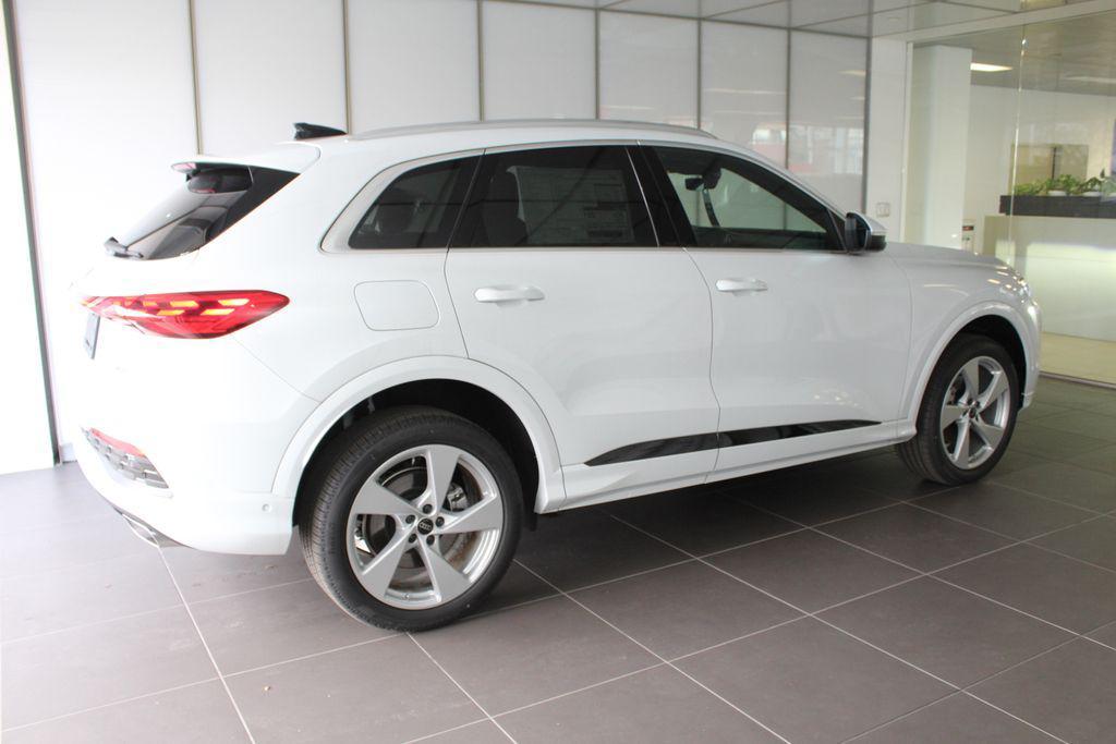 new 2025 Audi Q5 car, priced at $51,865