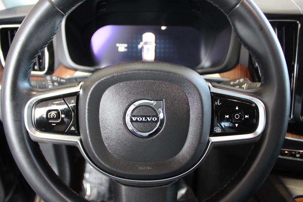 used 2023 Volvo XC60 car, priced at $27,000