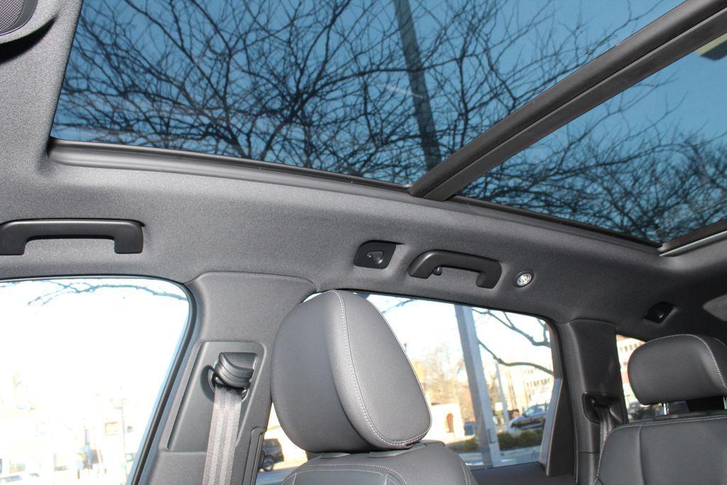 new 2026 Audi Q7 car, priced at $73,895