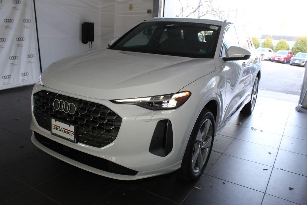 new 2025 Audi Q5 car, priced at $54,464