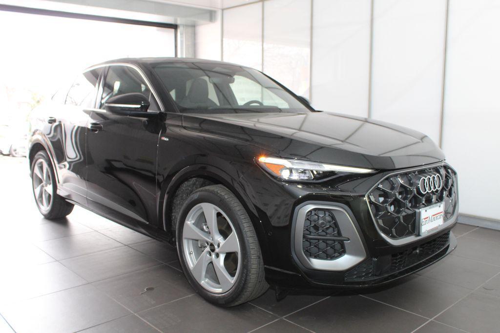 new 2025 Audi Q5 car, priced at $66,235
