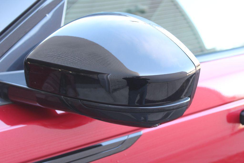 used 2021 Land Rover Range Rover Velar car, priced at $29,032