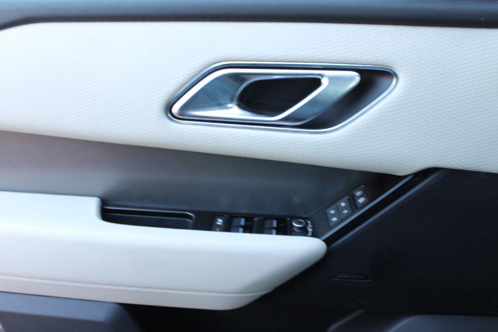 used 2021 Land Rover Range Rover Velar car, priced at $29,032