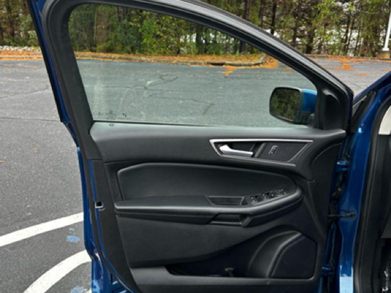 used 2021 Ford Edge car, priced at $15,891