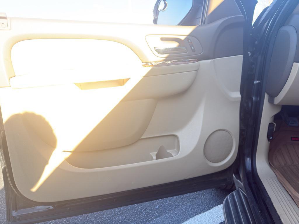 used 2013 GMC Yukon XL car, priced at $11,457