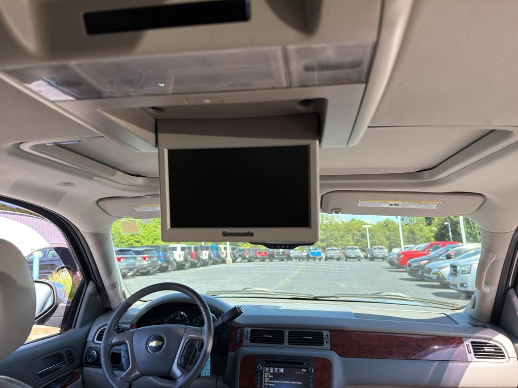 used 2013 Chevrolet Suburban car, priced at $15,217