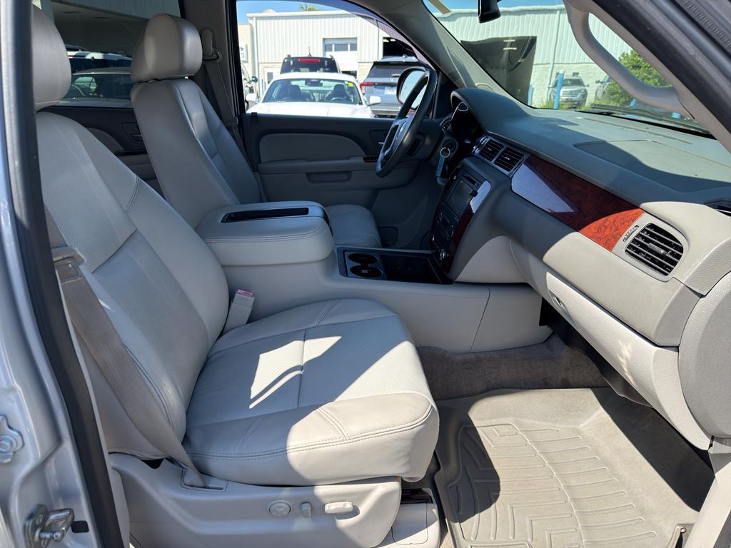 used 2013 Chevrolet Suburban car, priced at $15,217