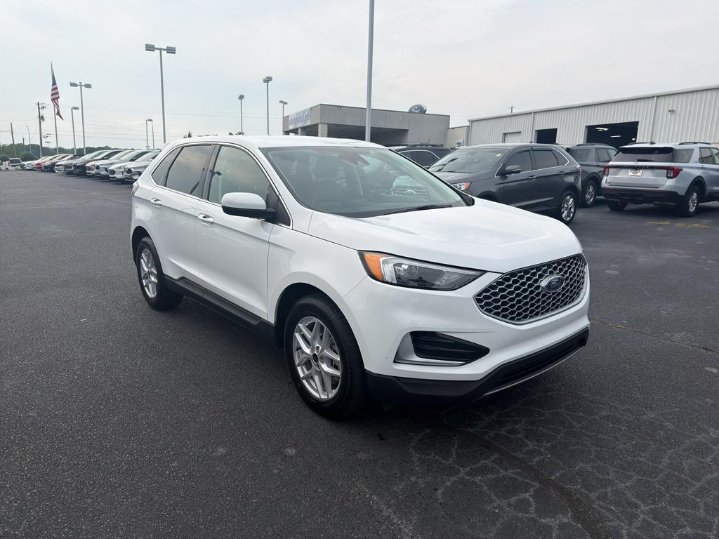 used 2024 Ford Edge car, priced at $22,461